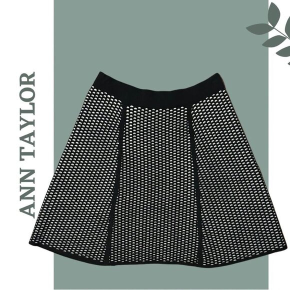Ann Taylor Dresses & Skirts - Ann Taylor Knit A-Line Skirt Black White Elasticic Waist Medium